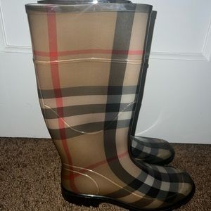 Burberry Rainboots
